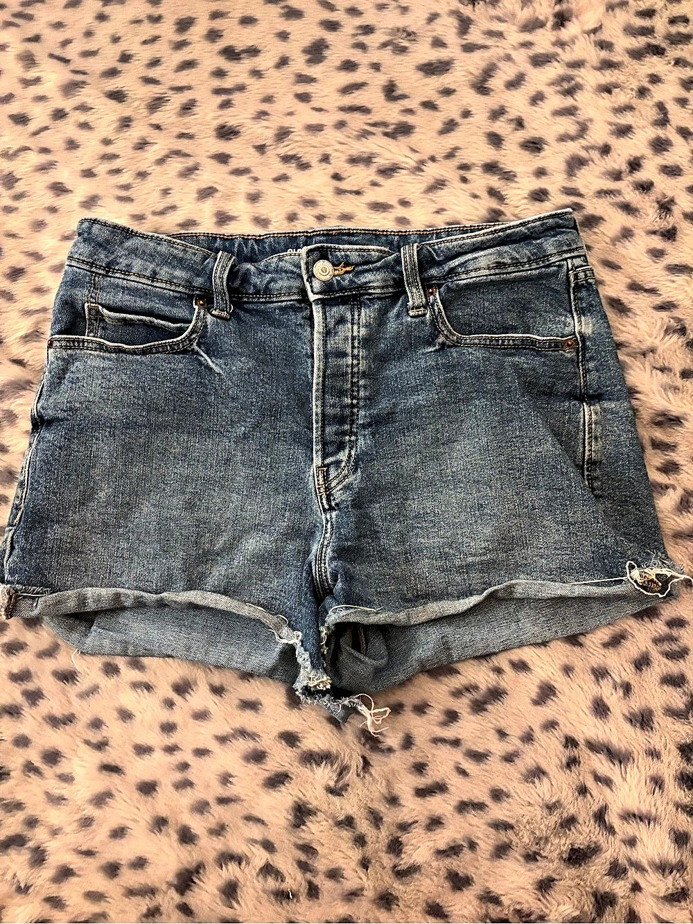 Old Navy High-Rise Secret-Slim Pockets Shorts Denim Jean Shorts in Blue